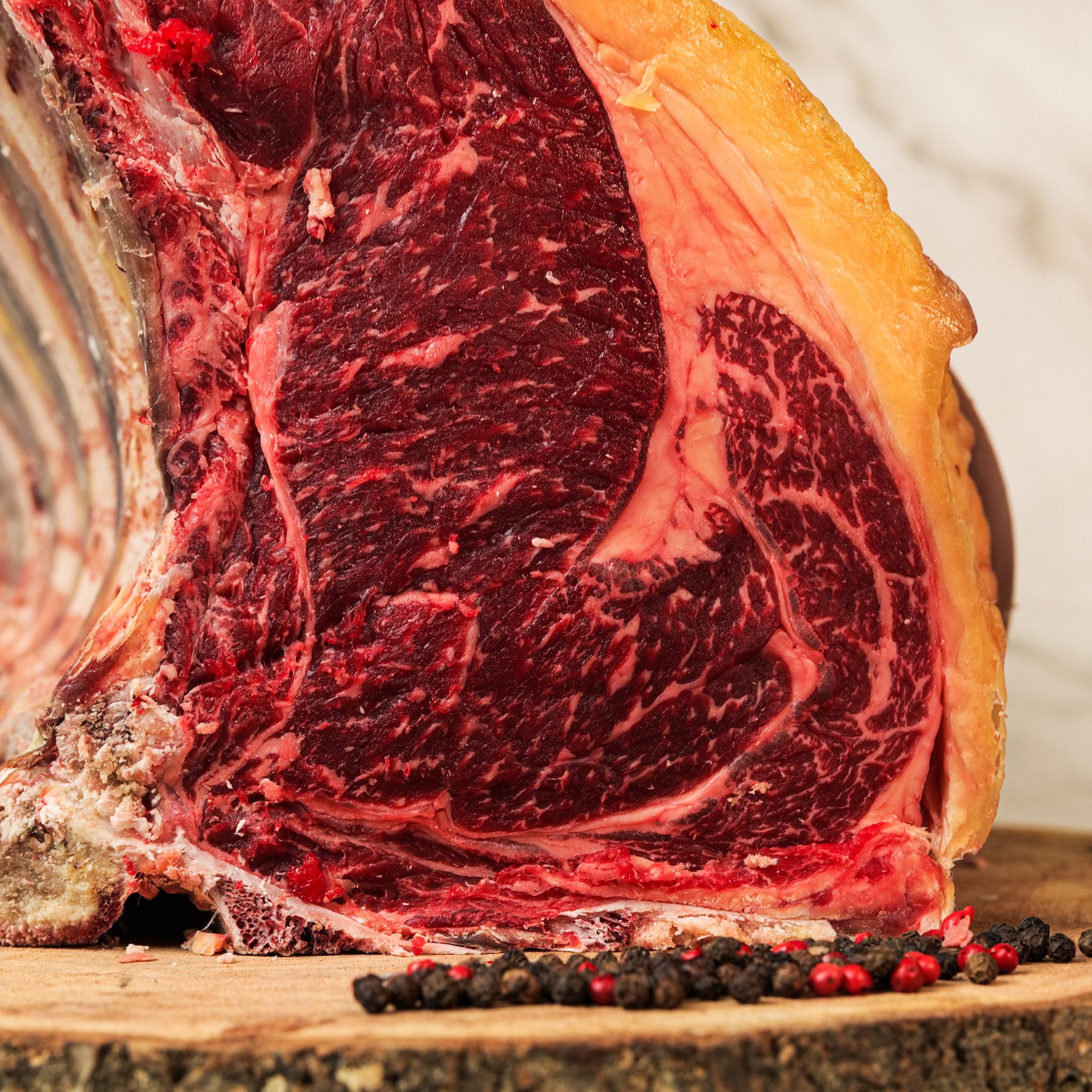 Wagyu Iberico – Lombo Intero con Osso (Carré)