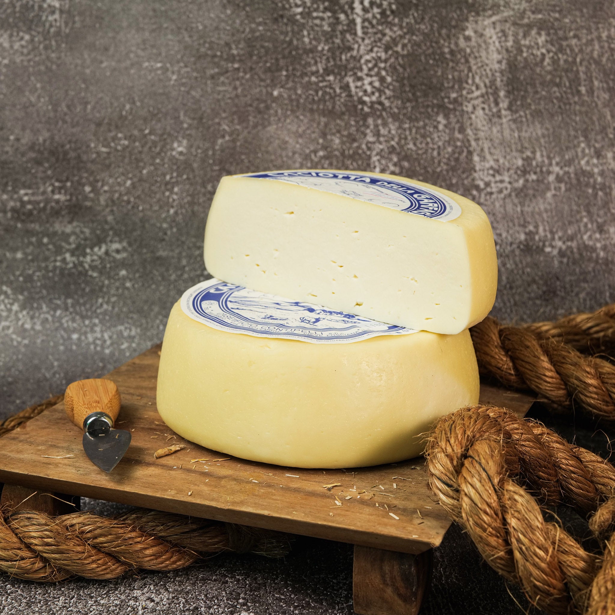 Caciotta di Mucca – Caseificio Davini (Passo del Carpinelli, Garfagnana)