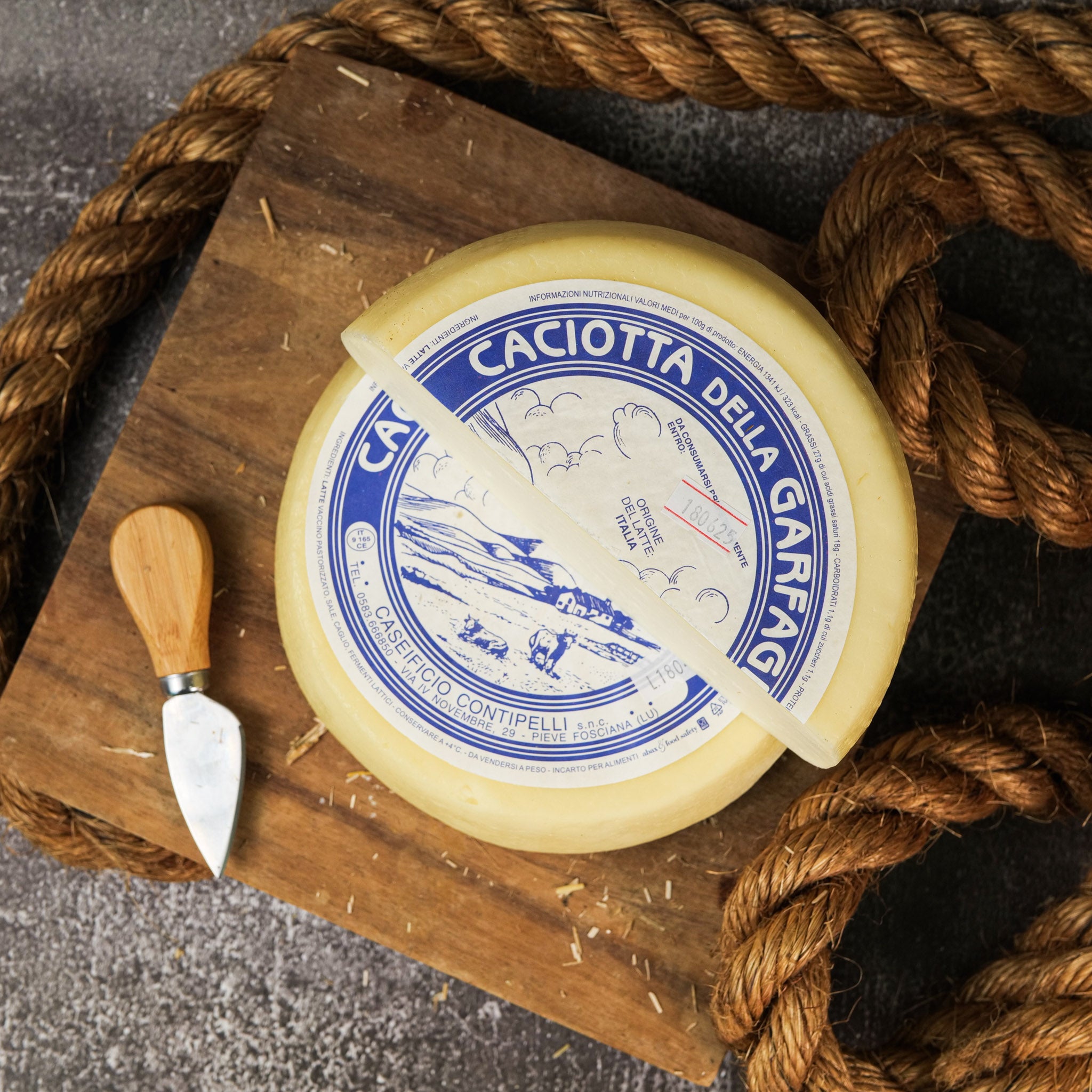 Caciotta di Mucca – Caseificio Davini (Passo del Carpinelli, Garfagnana)