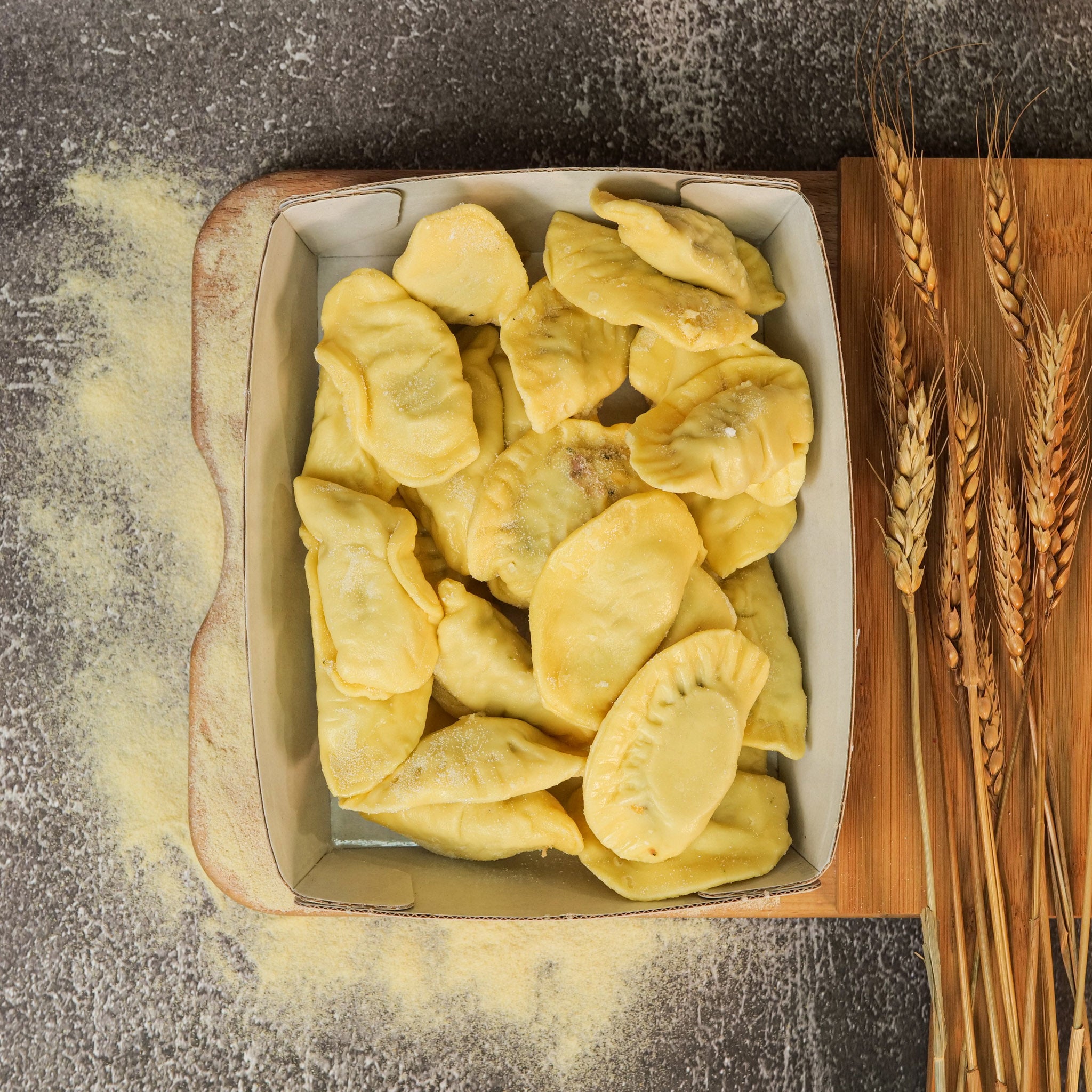 Tortelli di Pasta Fresca ripieni di Carne di Suino